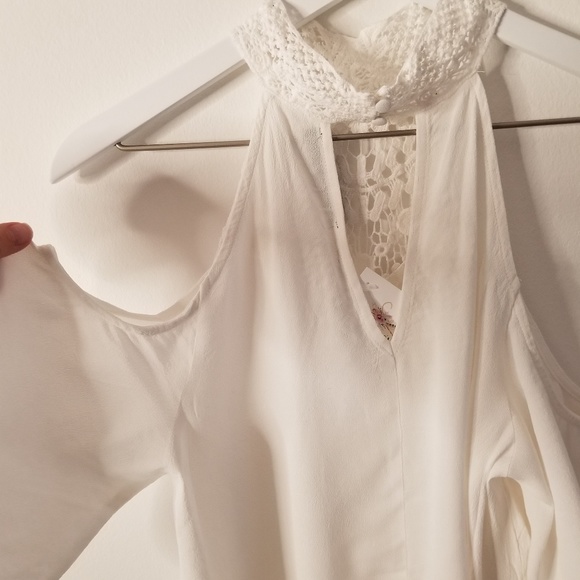 Jessy Cold Shoulder Top - Picture 4 of 4